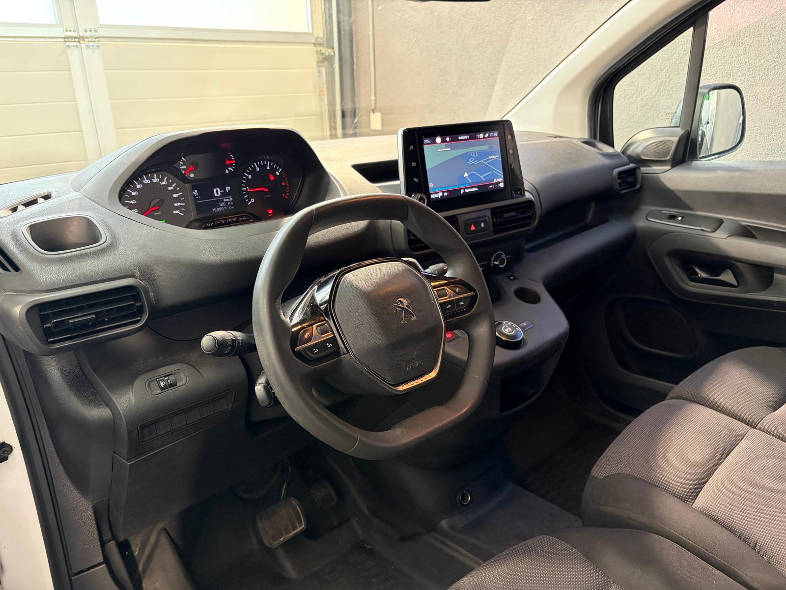 PEUGEOT Partner 1.5 Blue HDi s/s Asphalt EAT8 1000kg-image-11