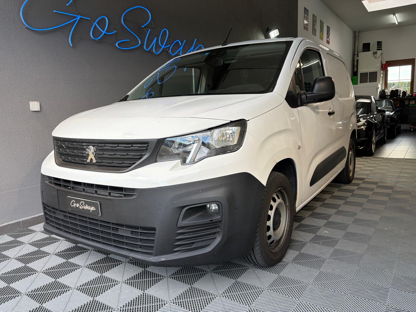PEUGEOT Partner 1.5 Blue HDi s/s Asphalt EAT8 1000kg-image-1