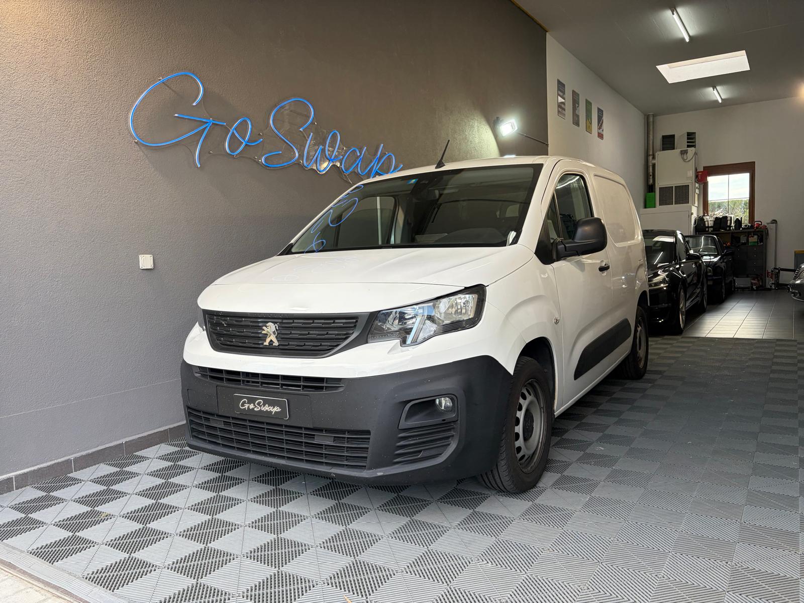 PEUGEOT Partner 1.5 Blue HDi s/s Asphalt EAT8 1000kg-image-0