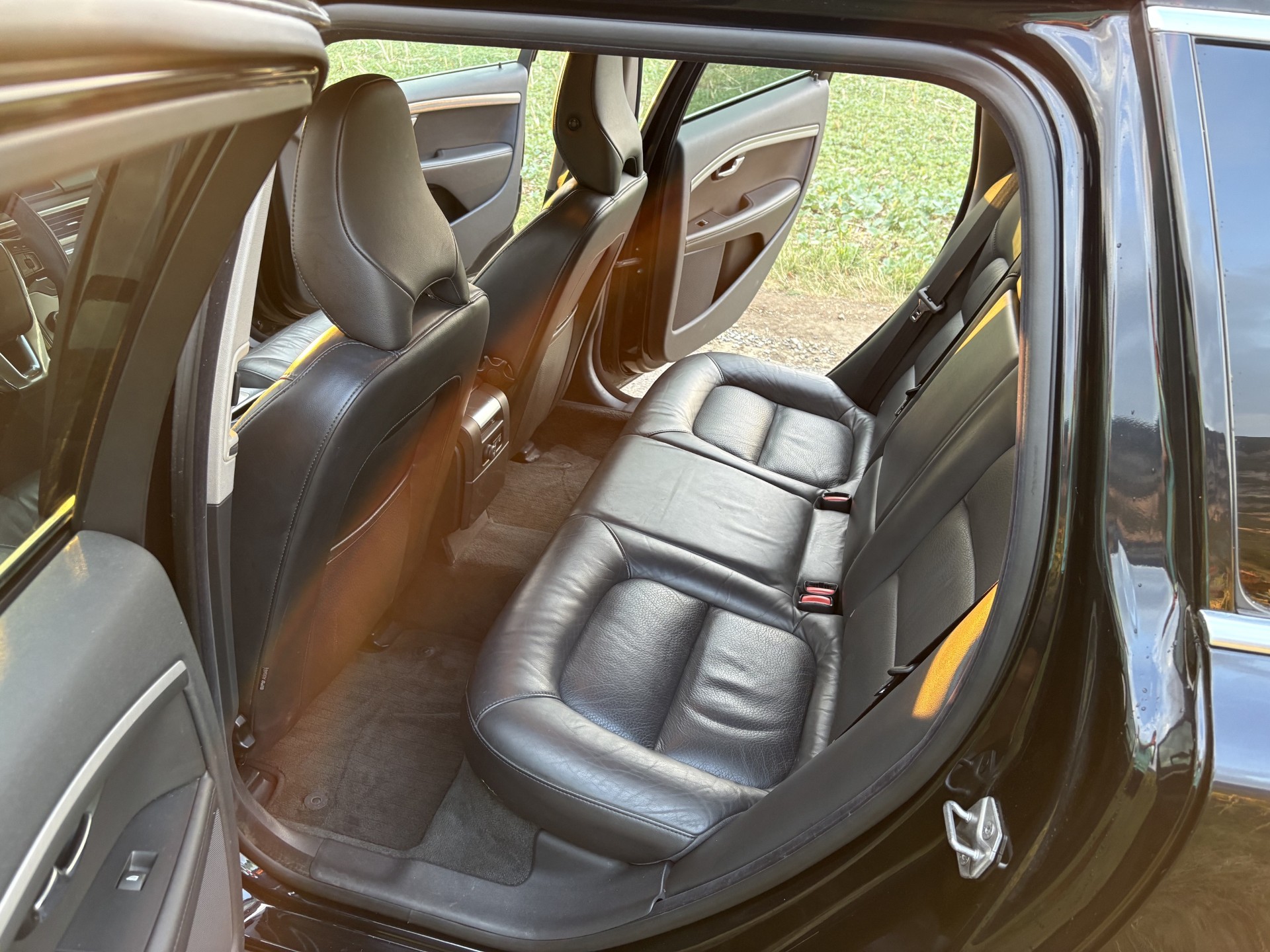 VOLVO 2.4 D5 Momentum AWD-image-4