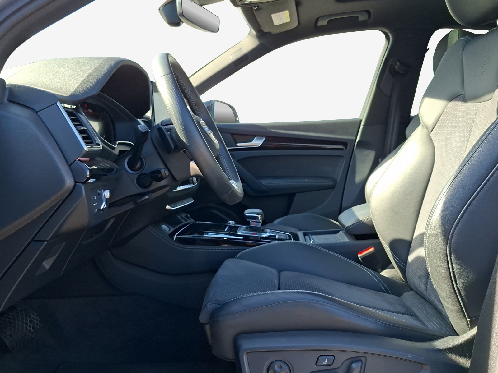 AUDI Q5 Sportback 50 TFSI e PHEV S line quattro S-tronic-image-7