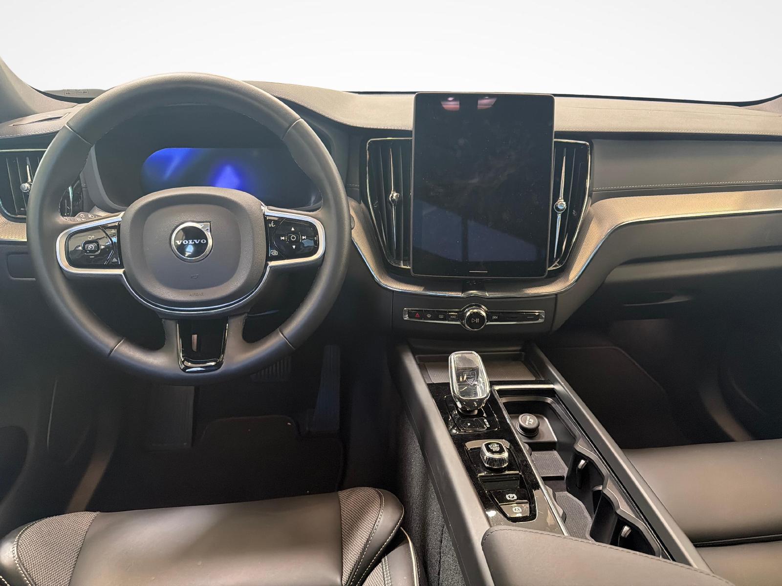 VOLVO XC60 2.0 T6 TE Black Edition eAWD - Ruote invernali incluse-image-9