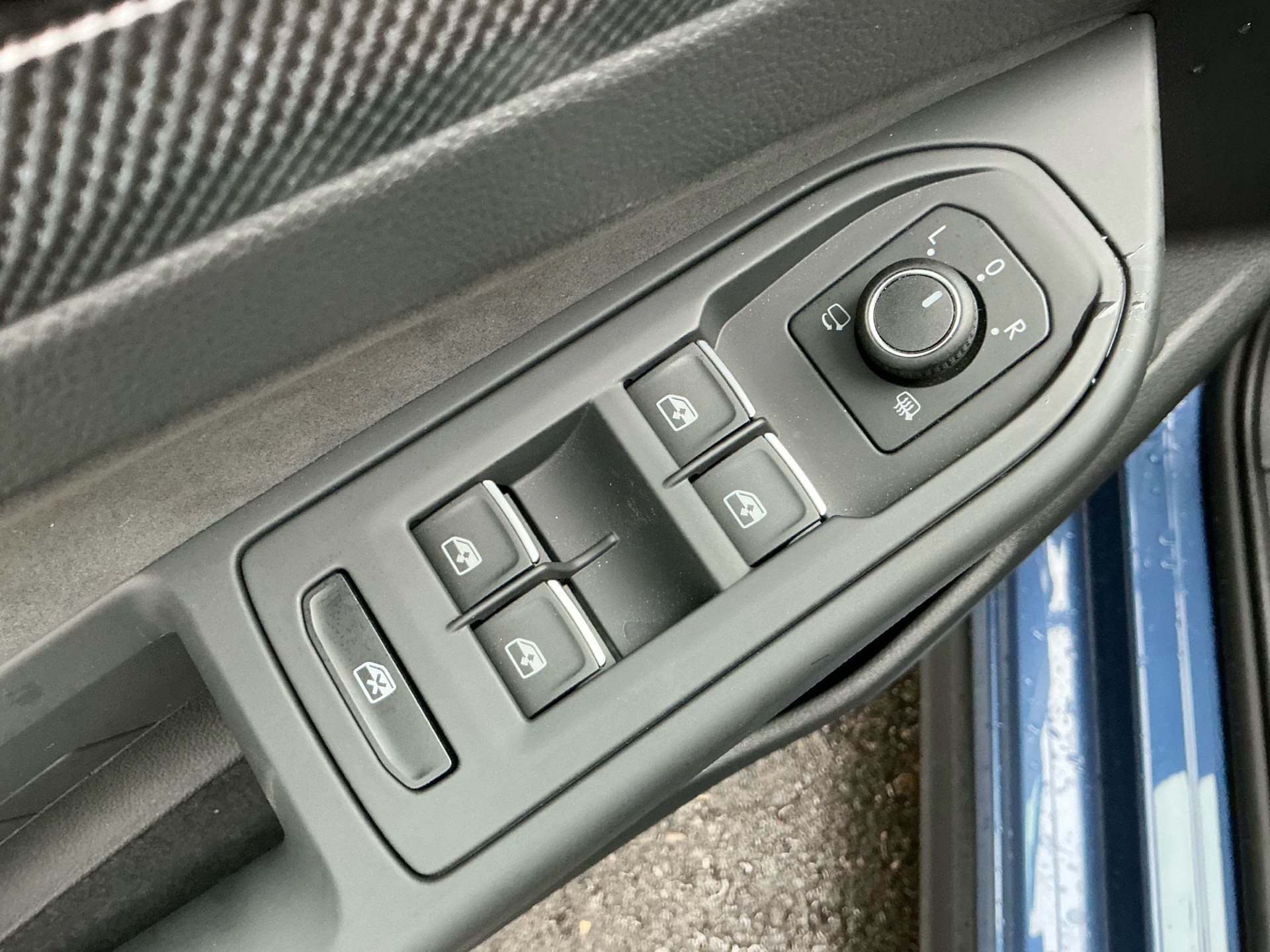 VW Golf 1.5 TSI eHYBRID 272PS GTE *** ÜBER 100KM ELEKTRISCHE REICHWEITE ***-image-28