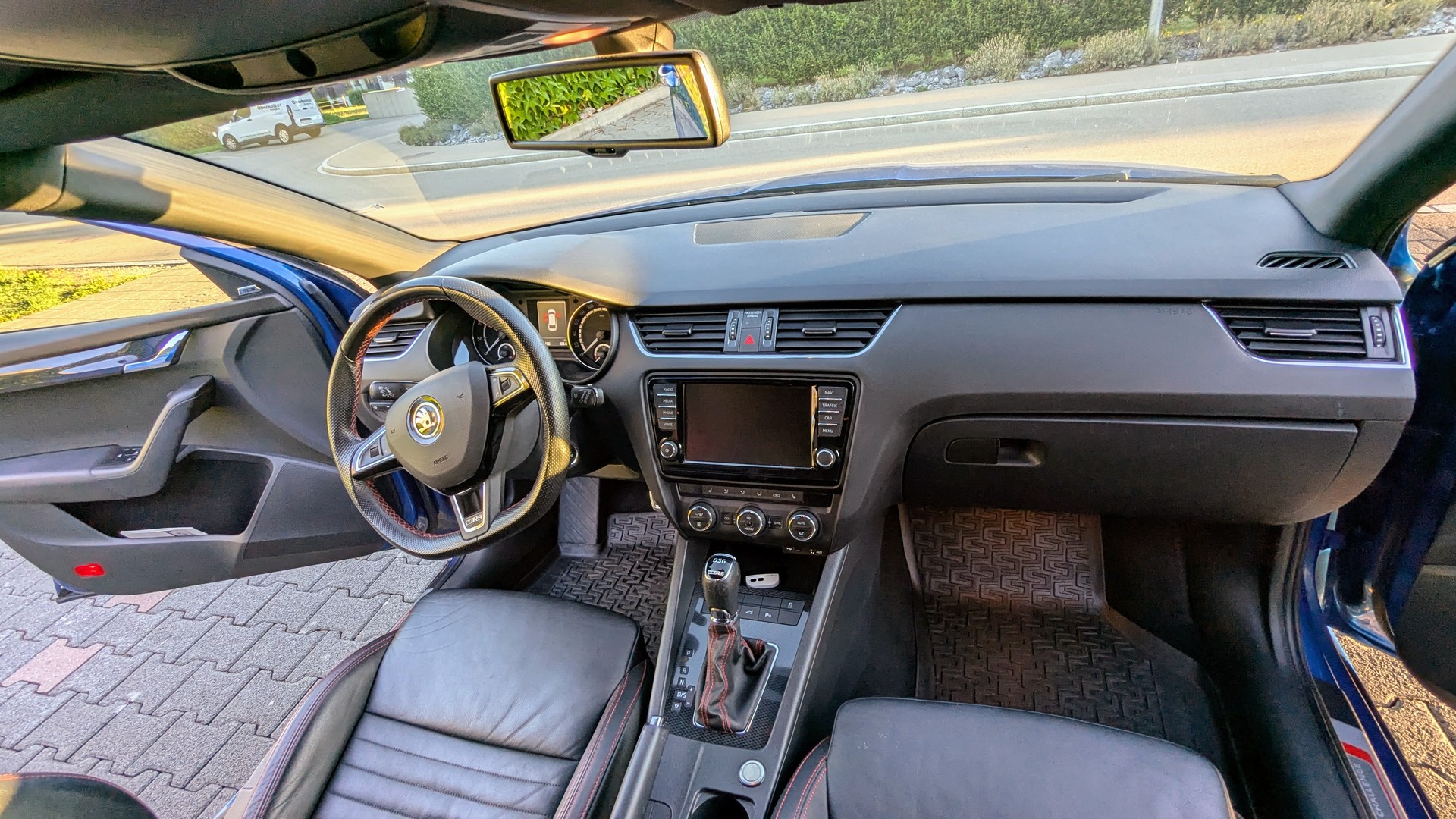 SKODA 2.0 TSI RS DSG-image-6