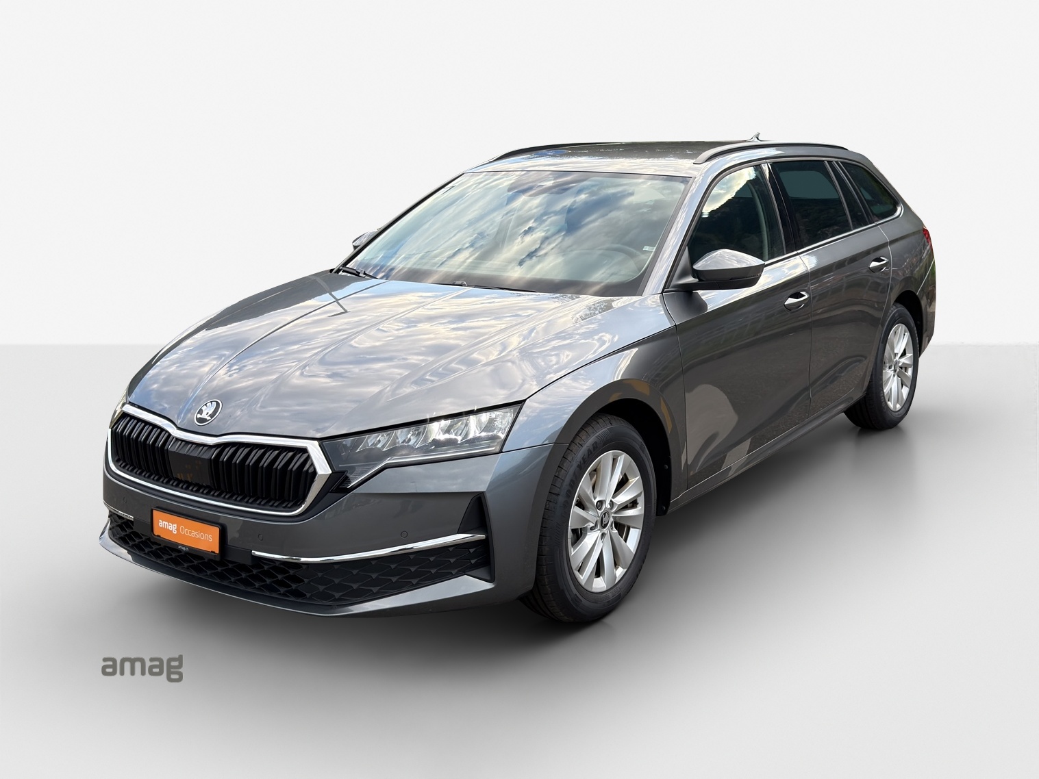 SKODA Octavia Combi 1.5 TSI mHEV DSG Dynamic-image-0