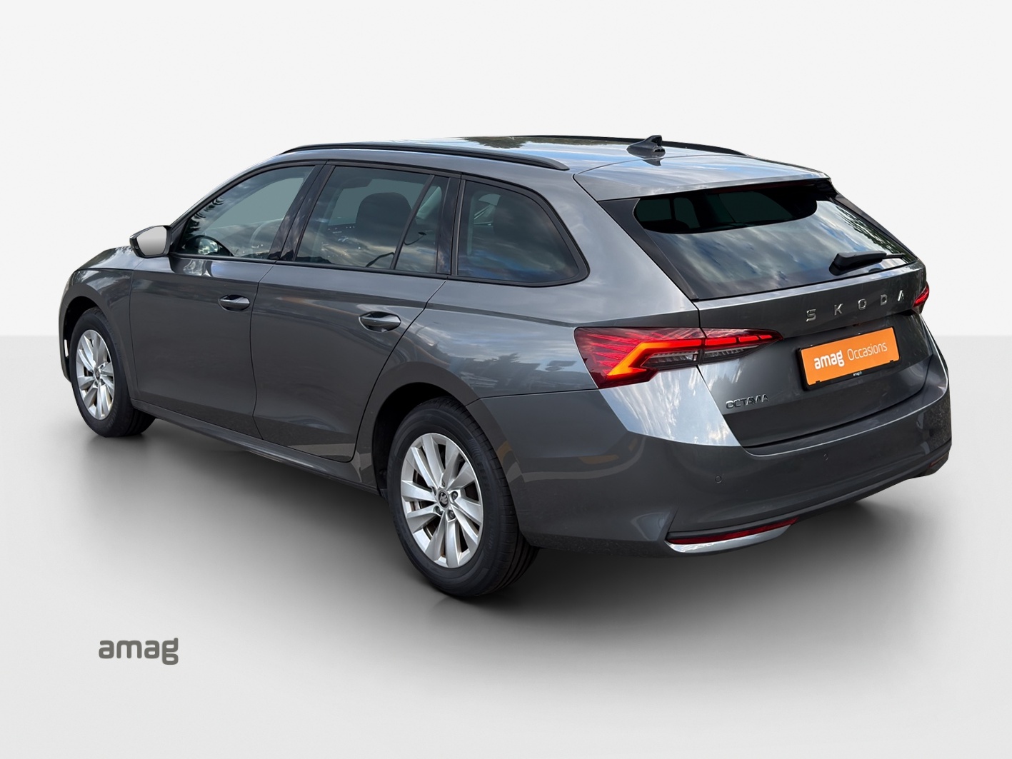 SKODA Octavia Combi 1.5 TSI mHEV DSG Dynamic-image-2