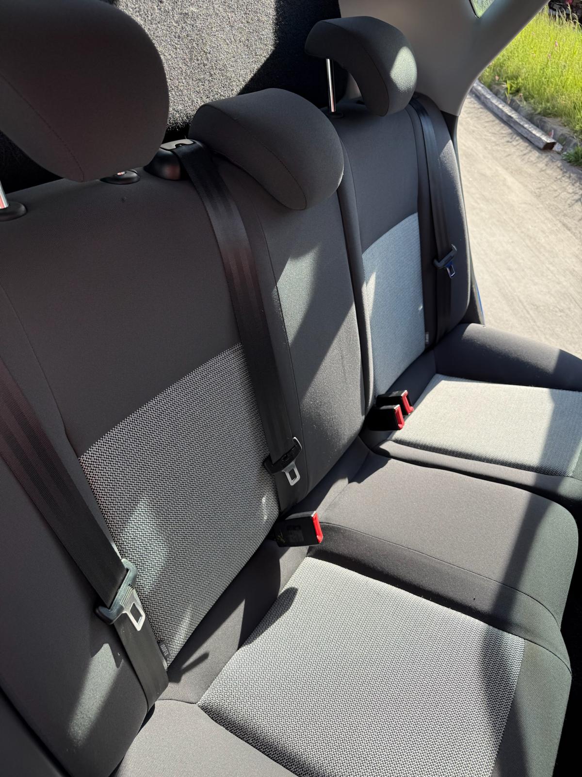 SEAT 1.6 16V Sport-image-1