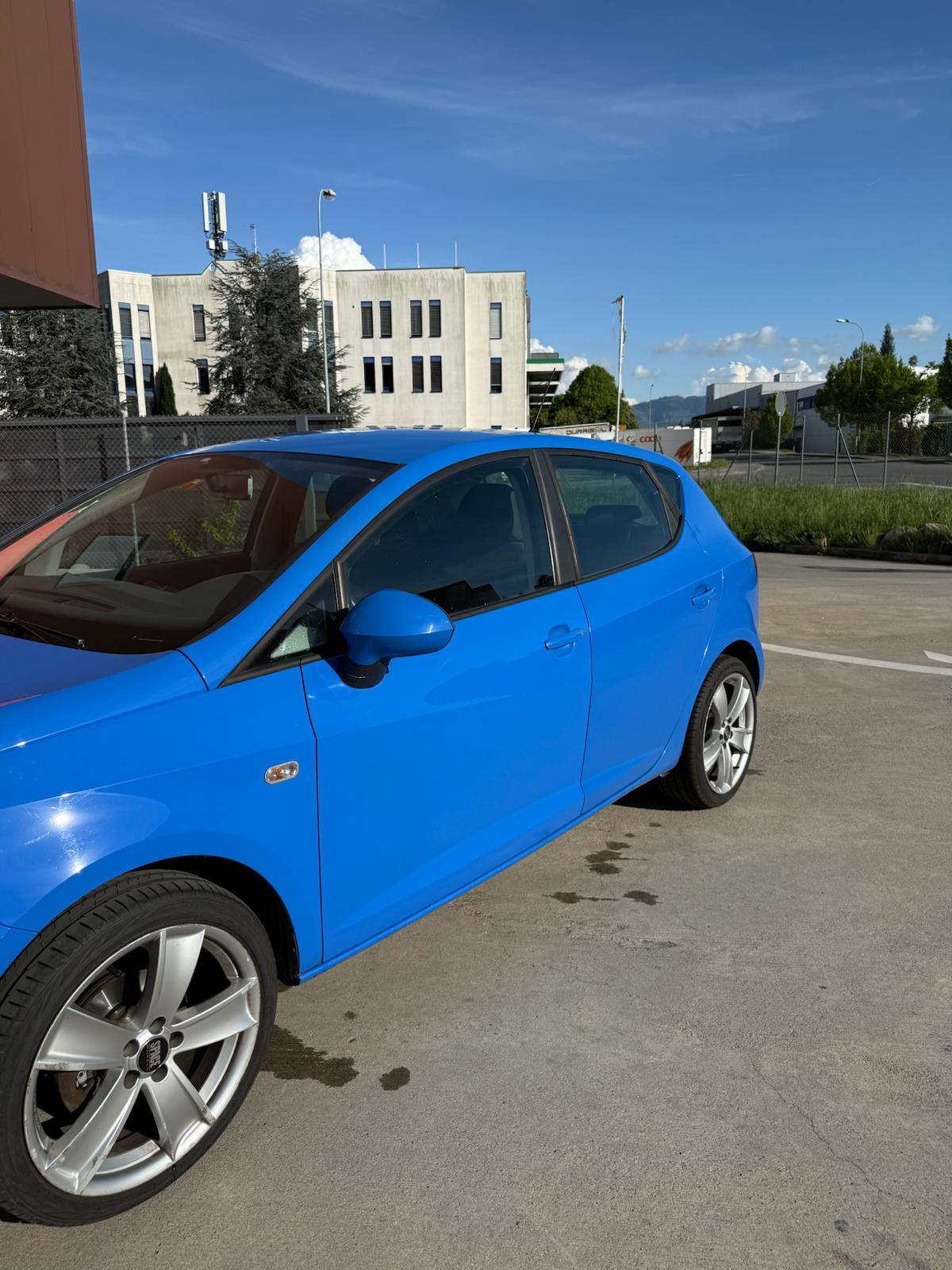 SEAT 1.6 16V Sport-image-2