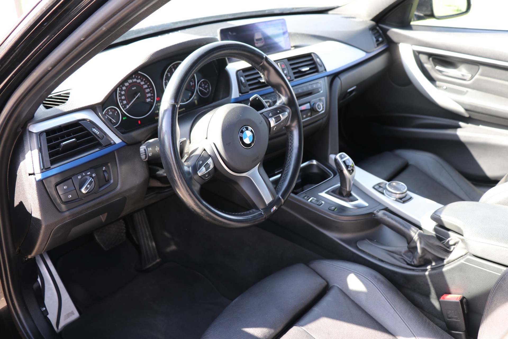 BMW 328i xDrive Touring Steptronic M- Sportpaket-image-9