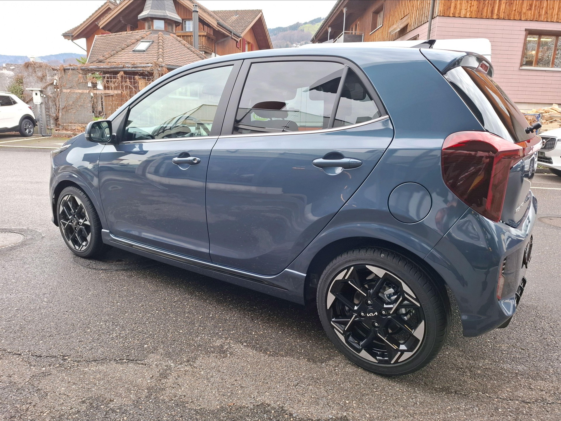 KIA Picanto 1.0 GDi GT Line-image-5
