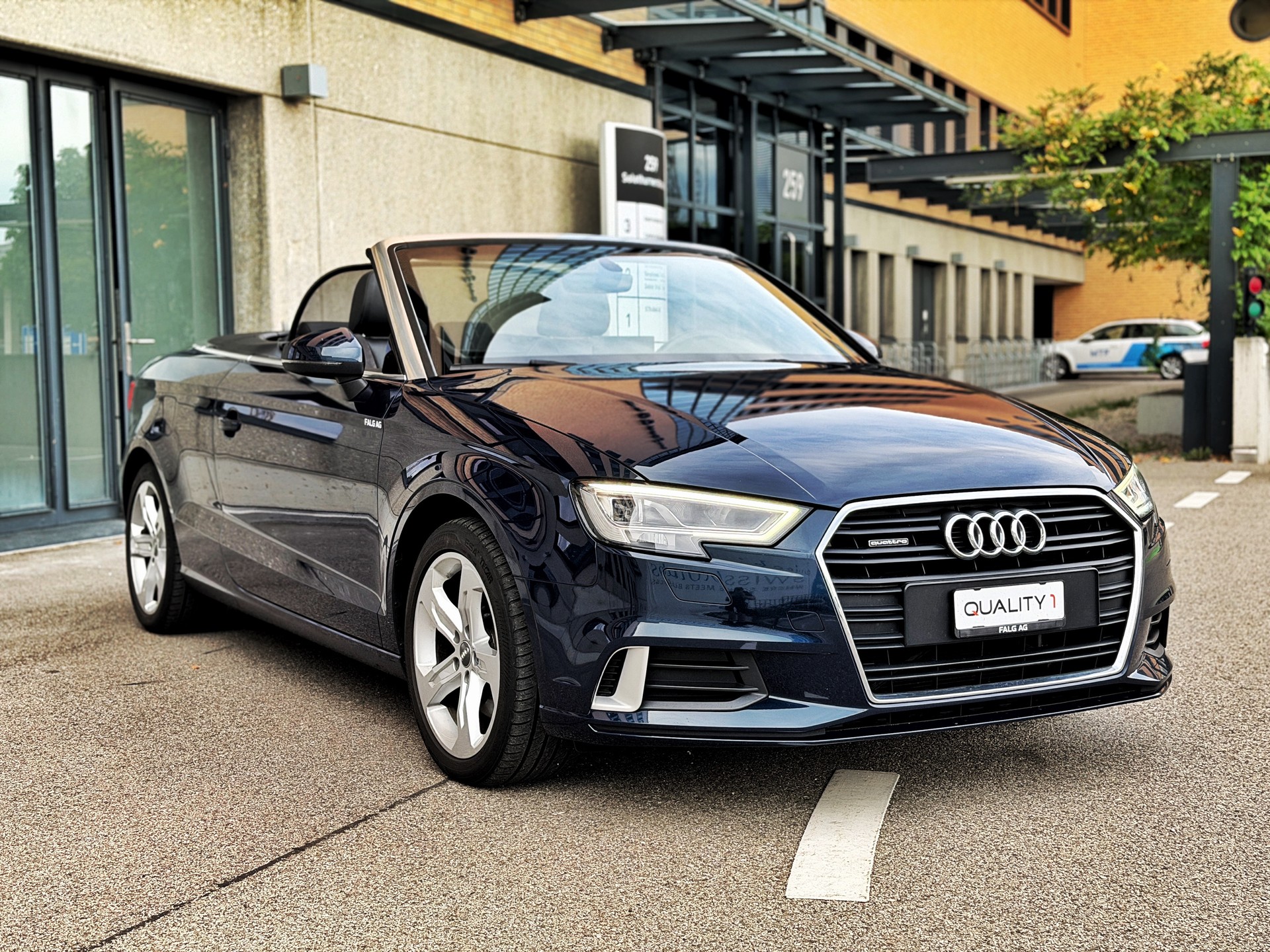 AUDI A3 Cabriolet 2.0 TFSI Sport S-tronic-image-5