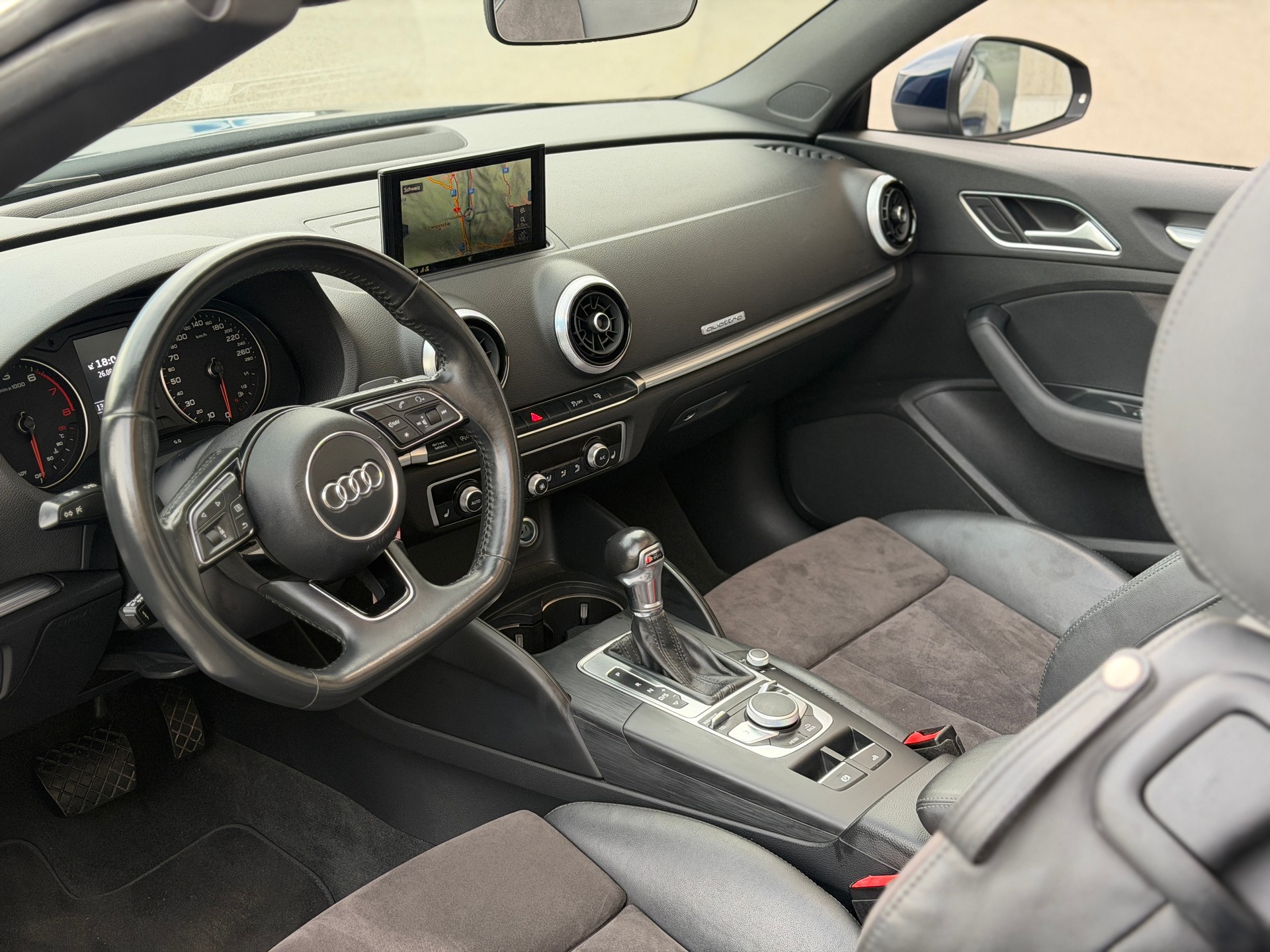 AUDI A3 Cabriolet 2.0 TFSI Sport S-tronic-image-14