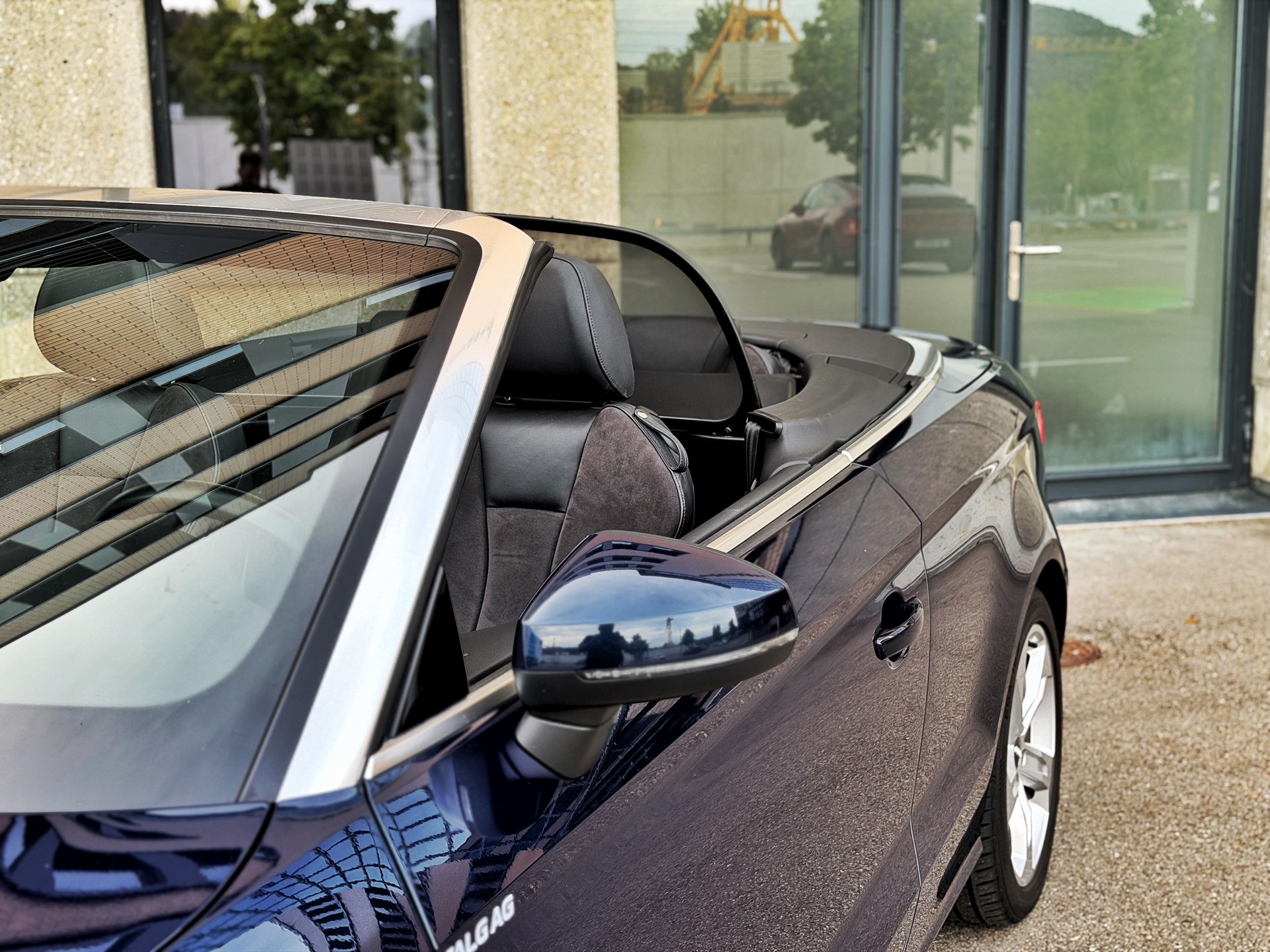 AUDI A3 Cabriolet 2.0 TFSI Sport S-tronic-image-11