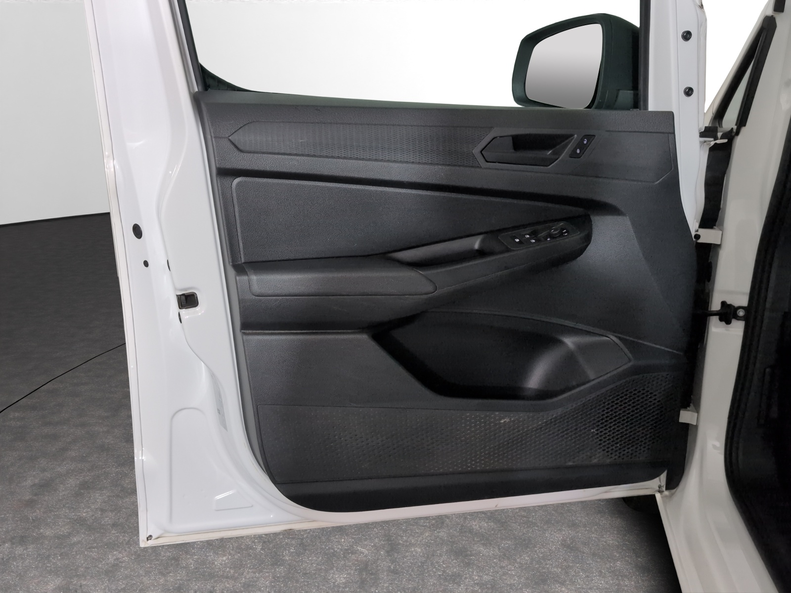 VW Caddy Cargo 2.0TDI 4Motion-image-13