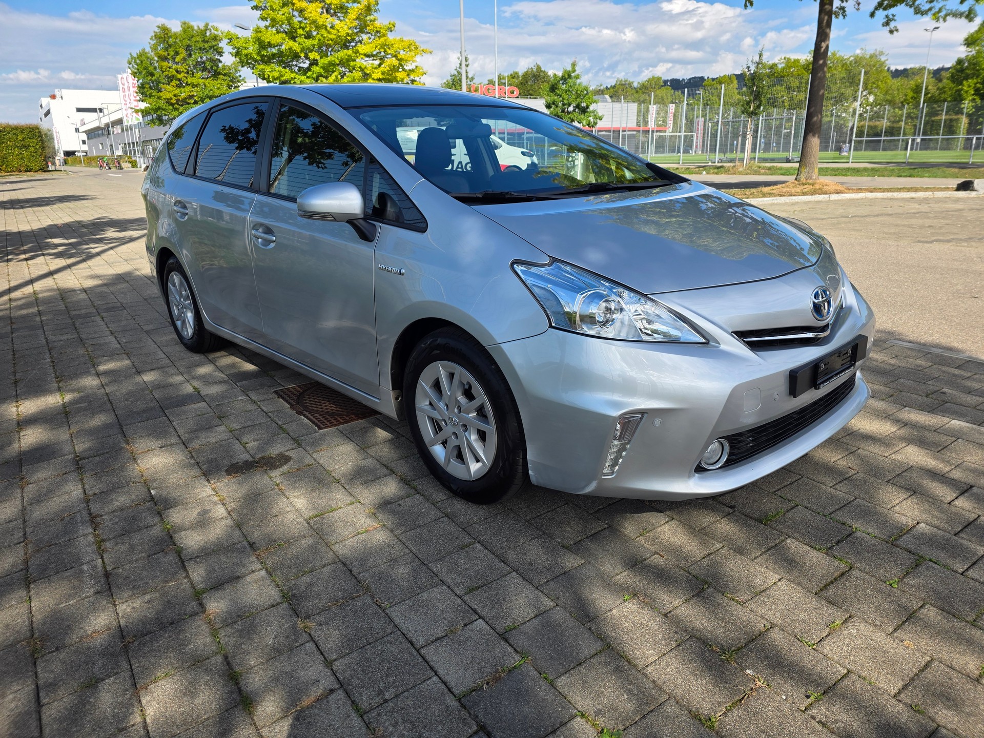 TOYOTA Prius+ 1.8 VVT-i HSD Sol-image-1