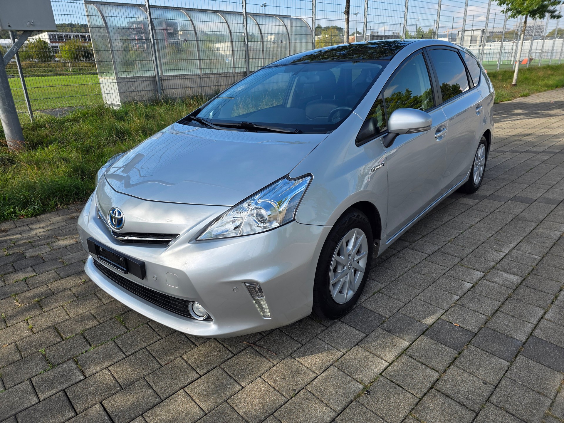 TOYOTA Prius+ 1.8 VVT-i HSD Sol-image-0