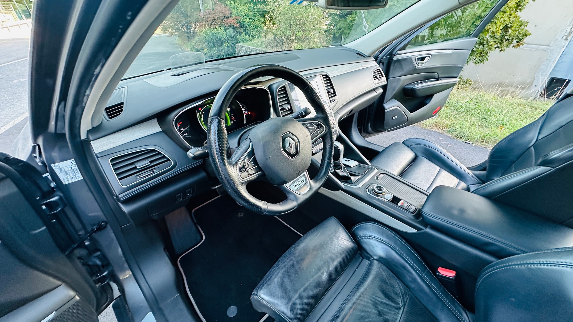 RENAULT Talisman Grandtour 1.6 TCe Initiale EDC-image-10