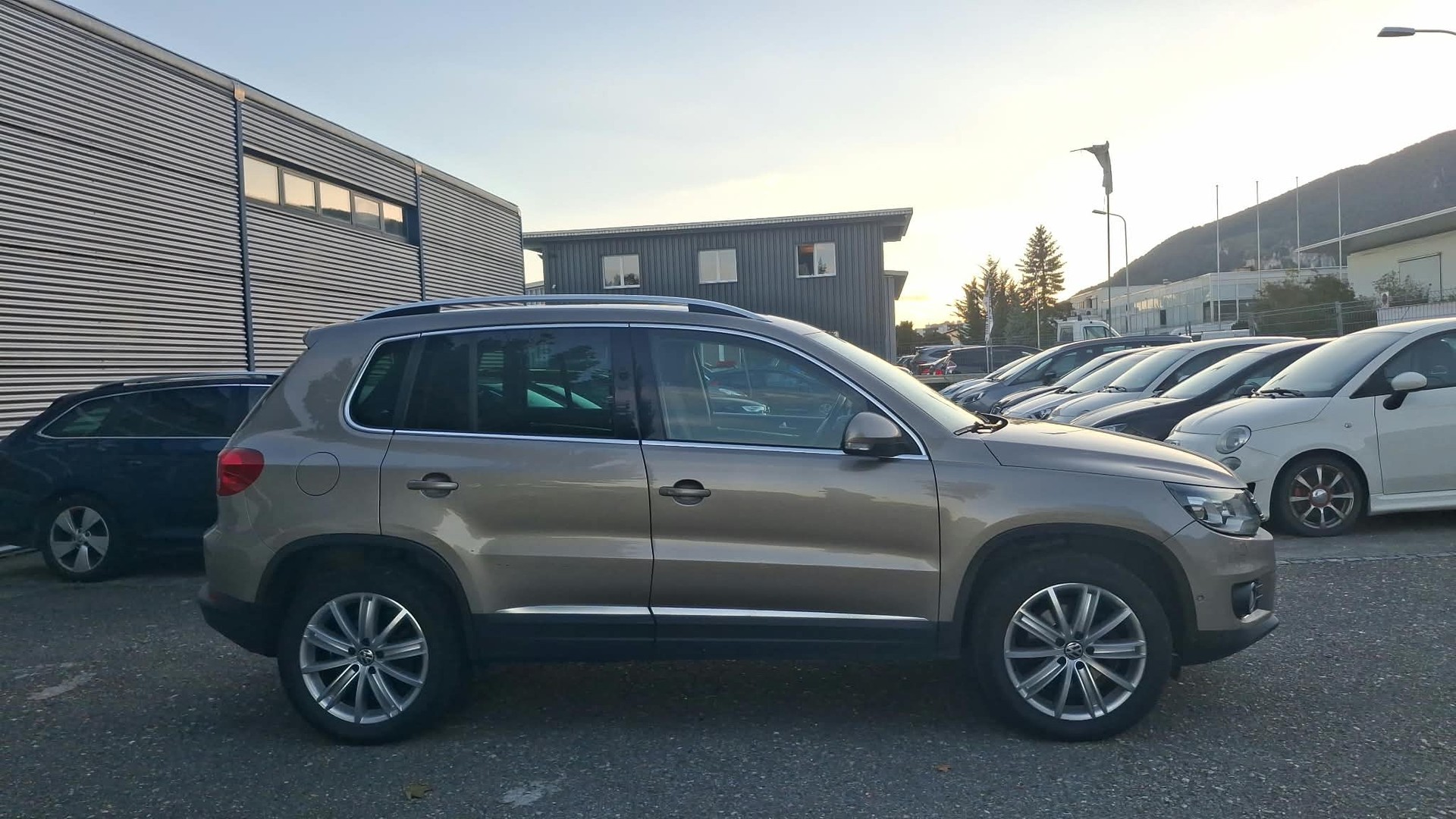 VW Tiguan 2.0 TDI BlueMotion Trend&Fun 4Motion DSG-image-5