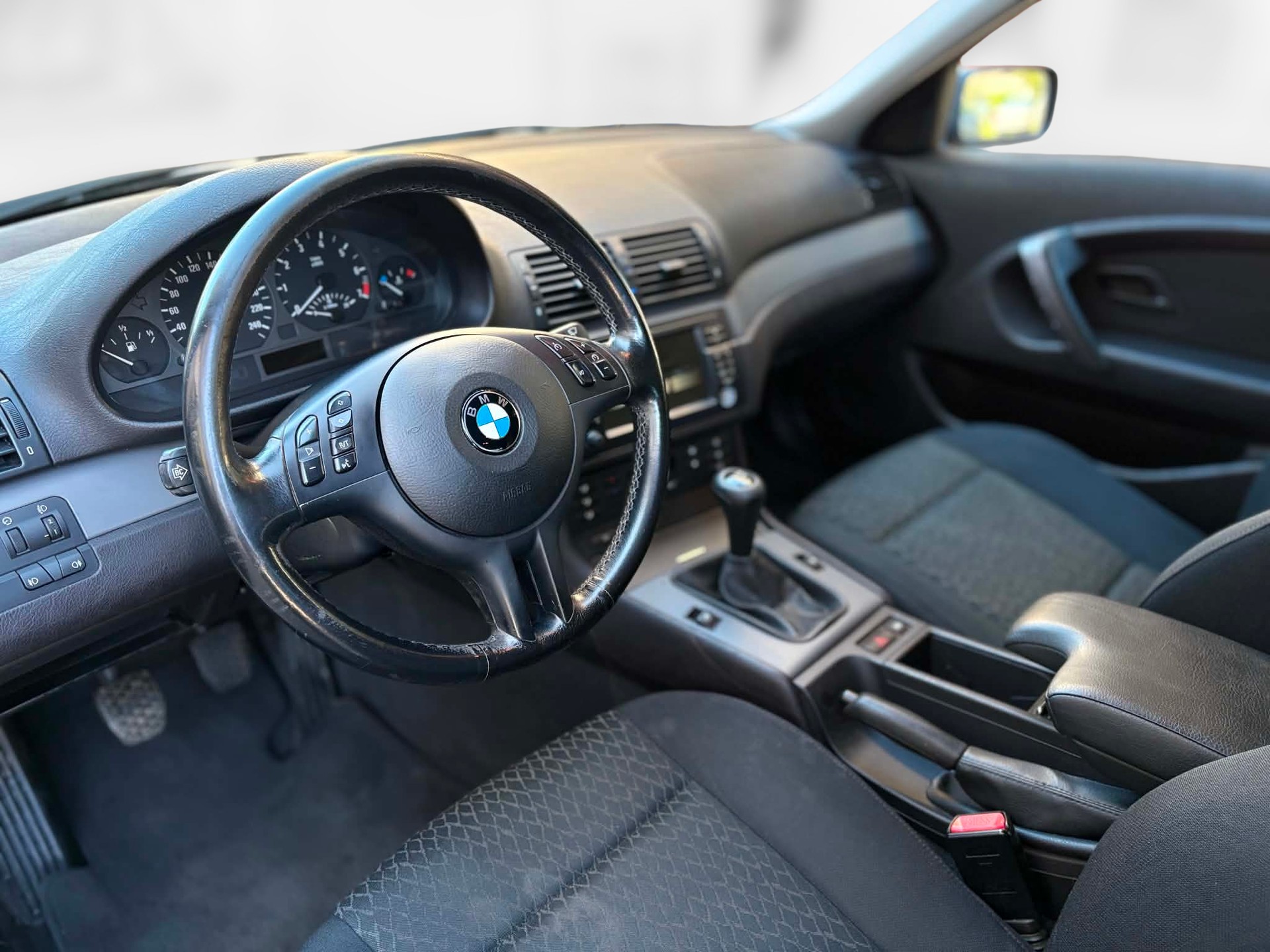 BMW 316 ti Compact-image-9