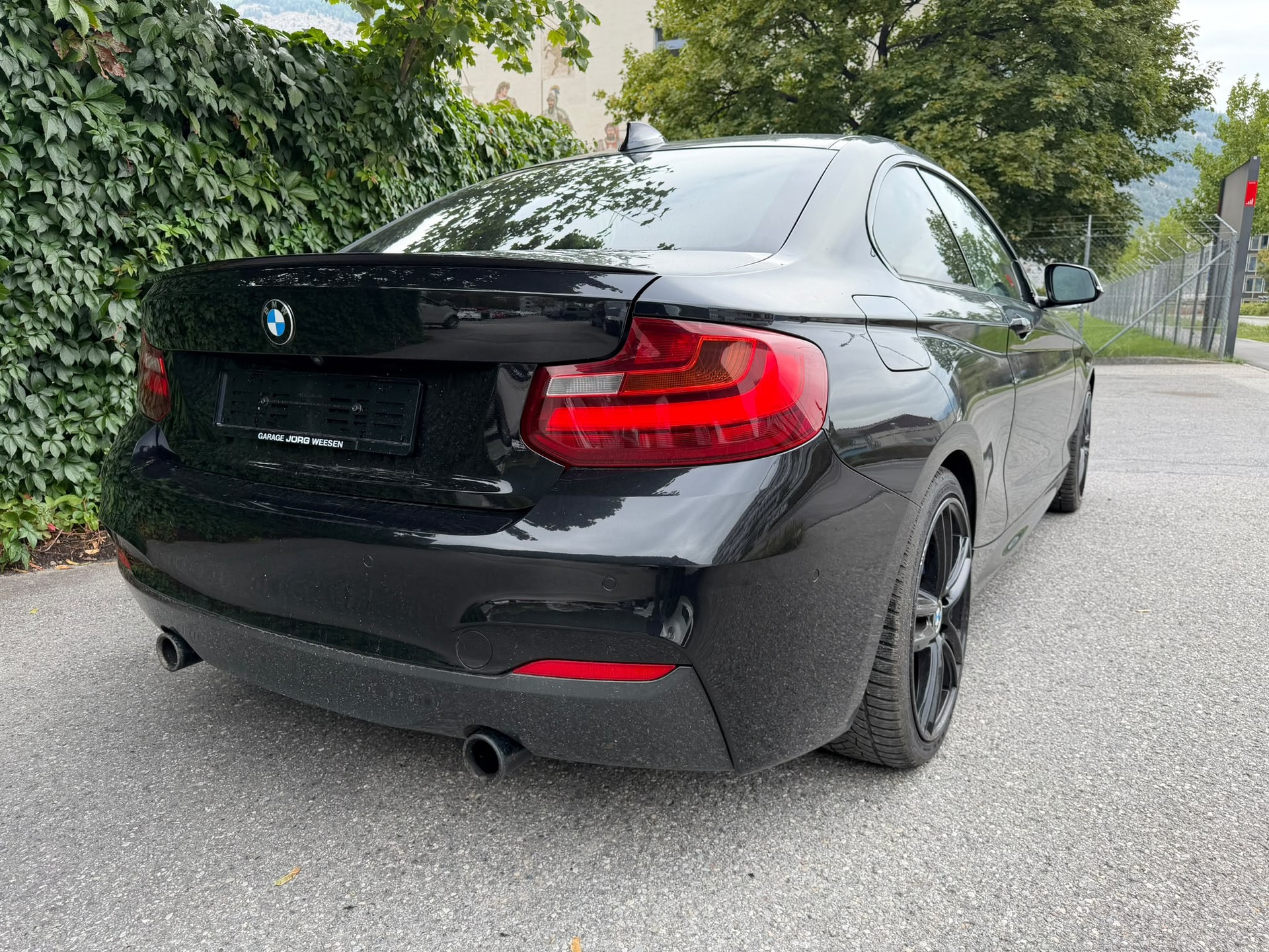BMW M235i xDrive Steptronic-image-4