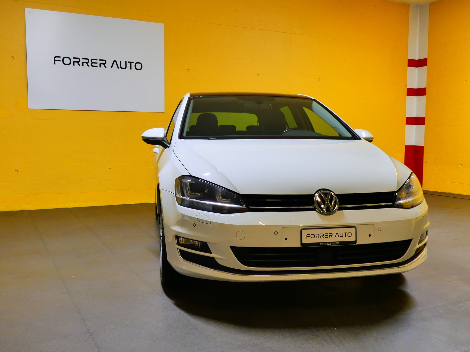 VW Golf 2.0 TDI Highline 4Motion-image-1