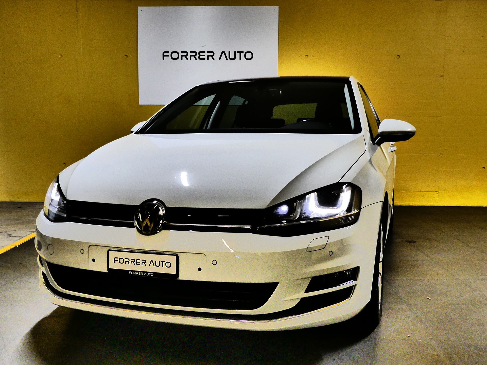 VW Golf 2.0 TDI Highline 4Motion-image-3