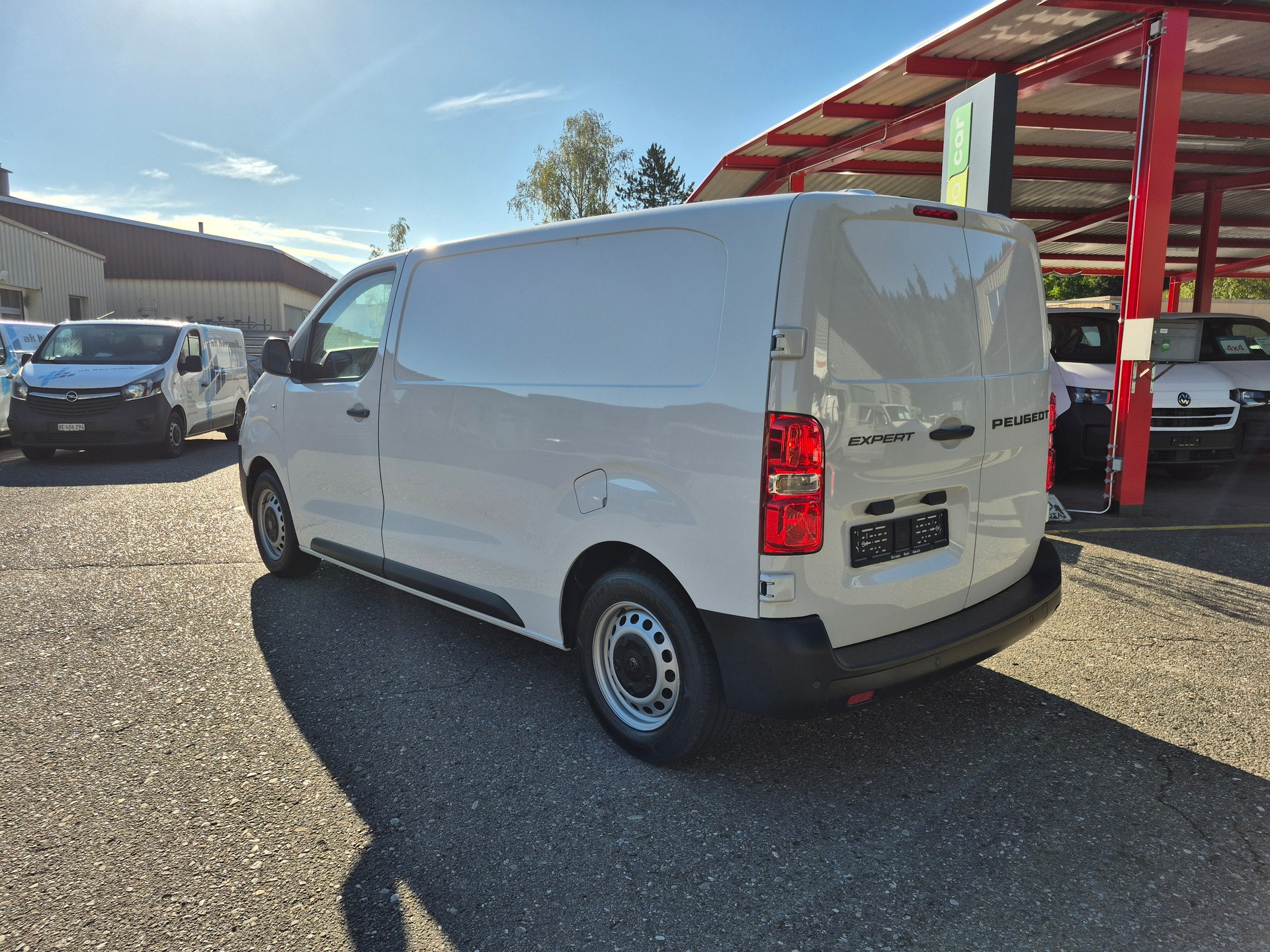 PEUGEOT Expert 1.5 BlueHDi 120 S&S Standard-image-6