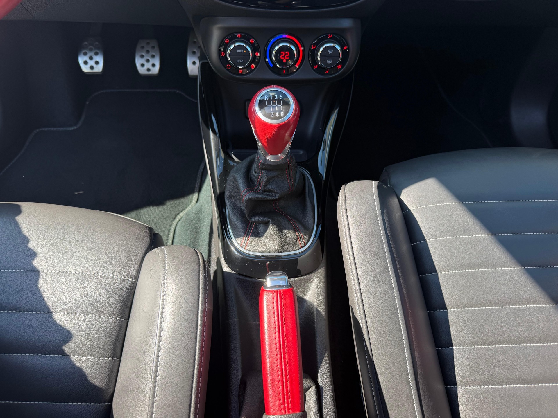 OPEL Adam 1.4i Turbo Rocks S S/S-image-6