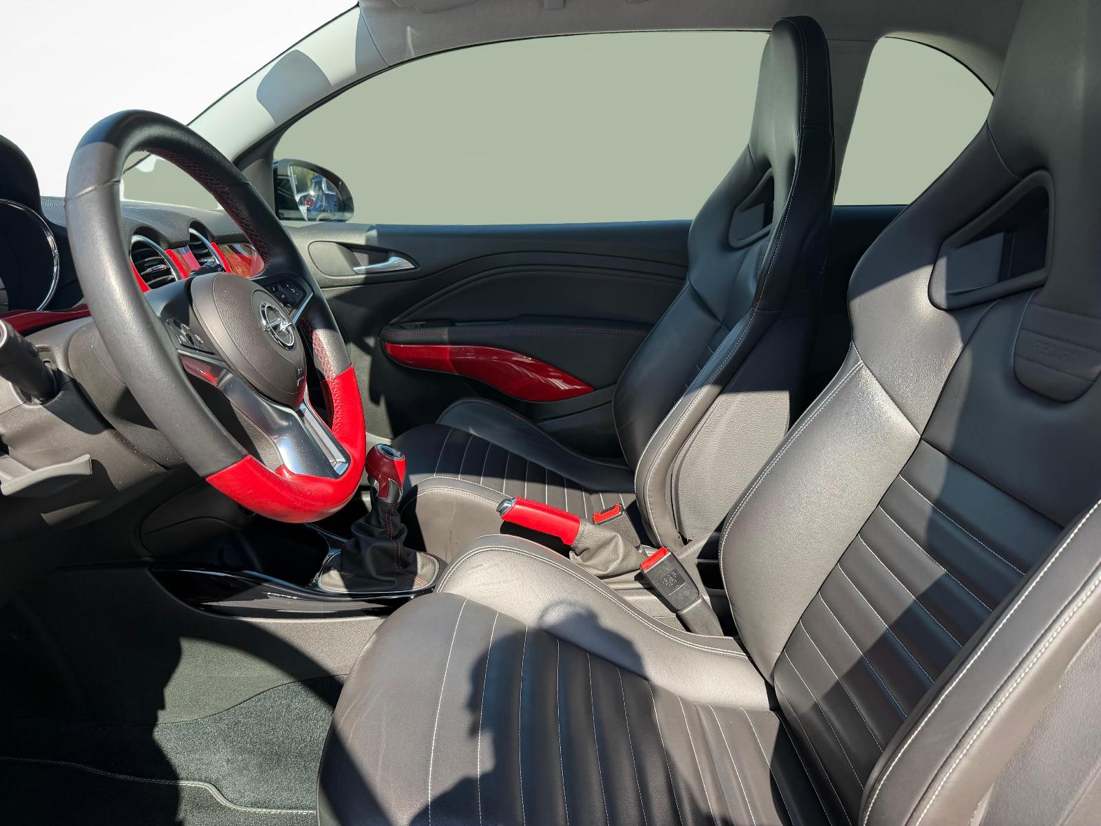 OPEL Adam 1.4i Turbo Rocks S S/S-image-1