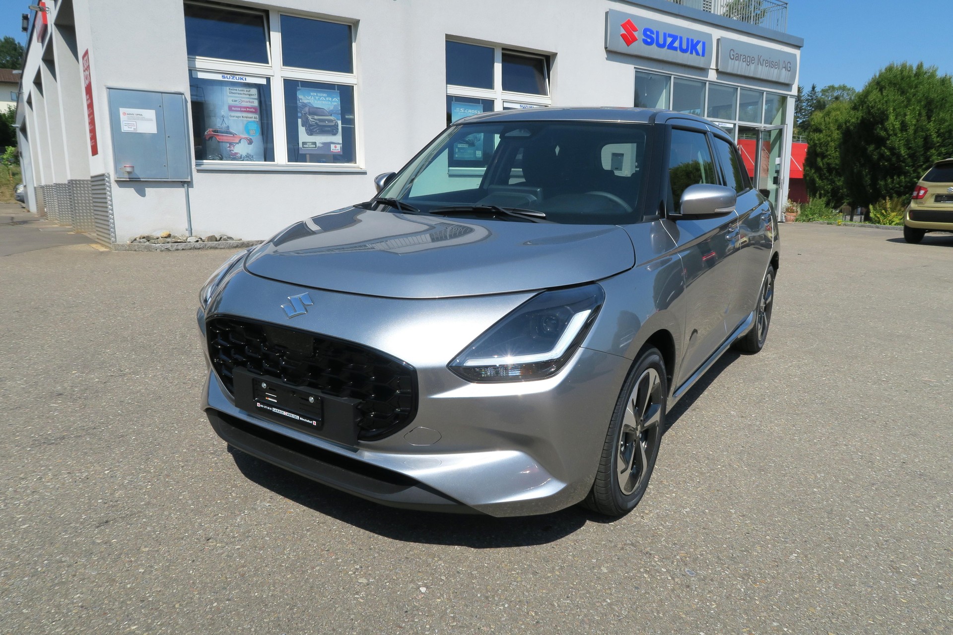 SUZUKI Swift 1.2 Compact Top Hybrid-image-0