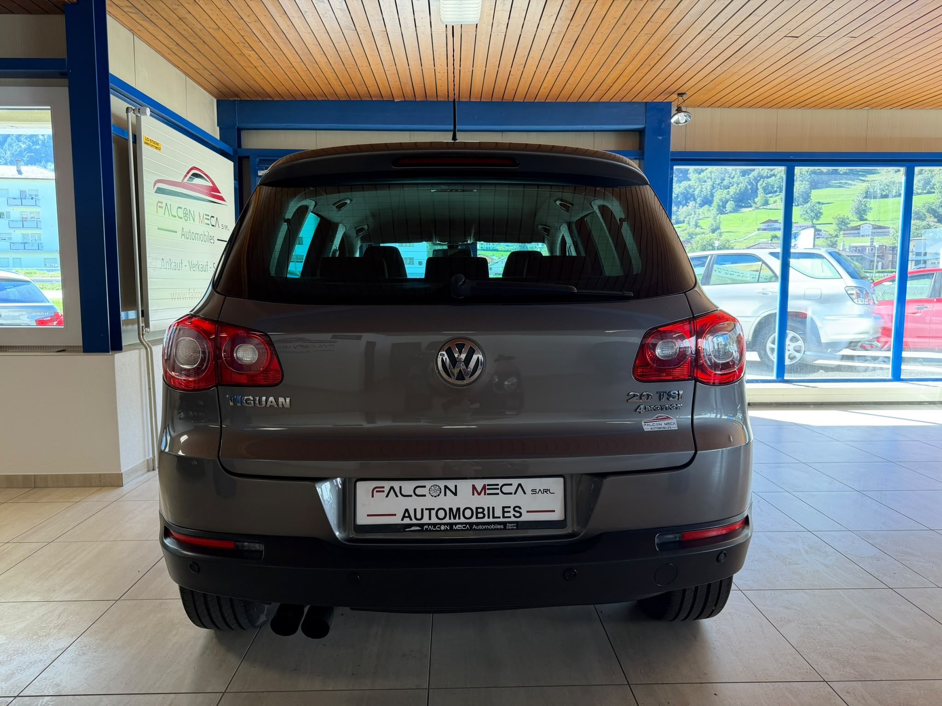 VW Tiguan 2.0 TSI Track&Field Tiptronic-image-11