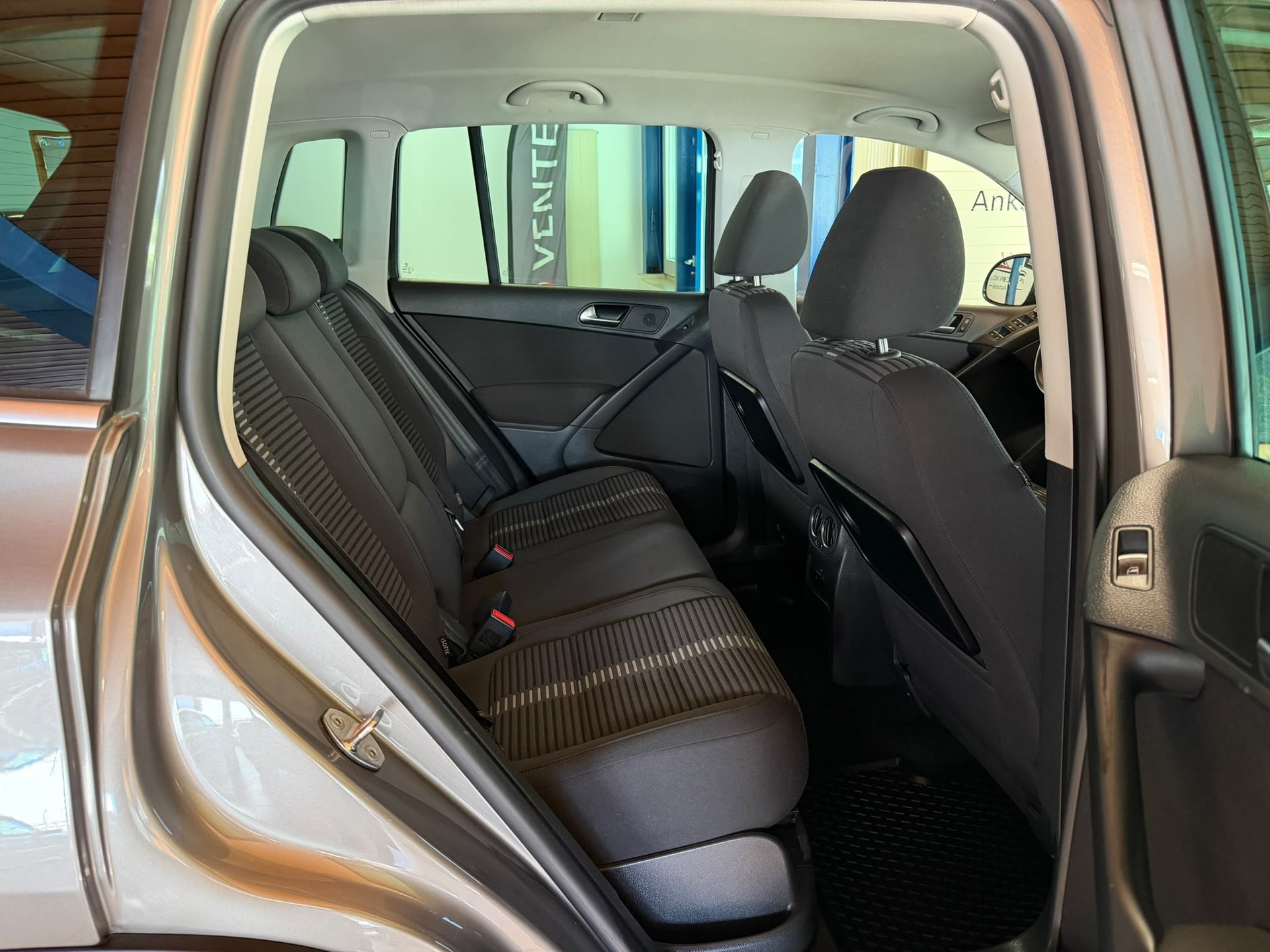 VW Tiguan 2.0 TSI Track&Field Tiptronic-image-22