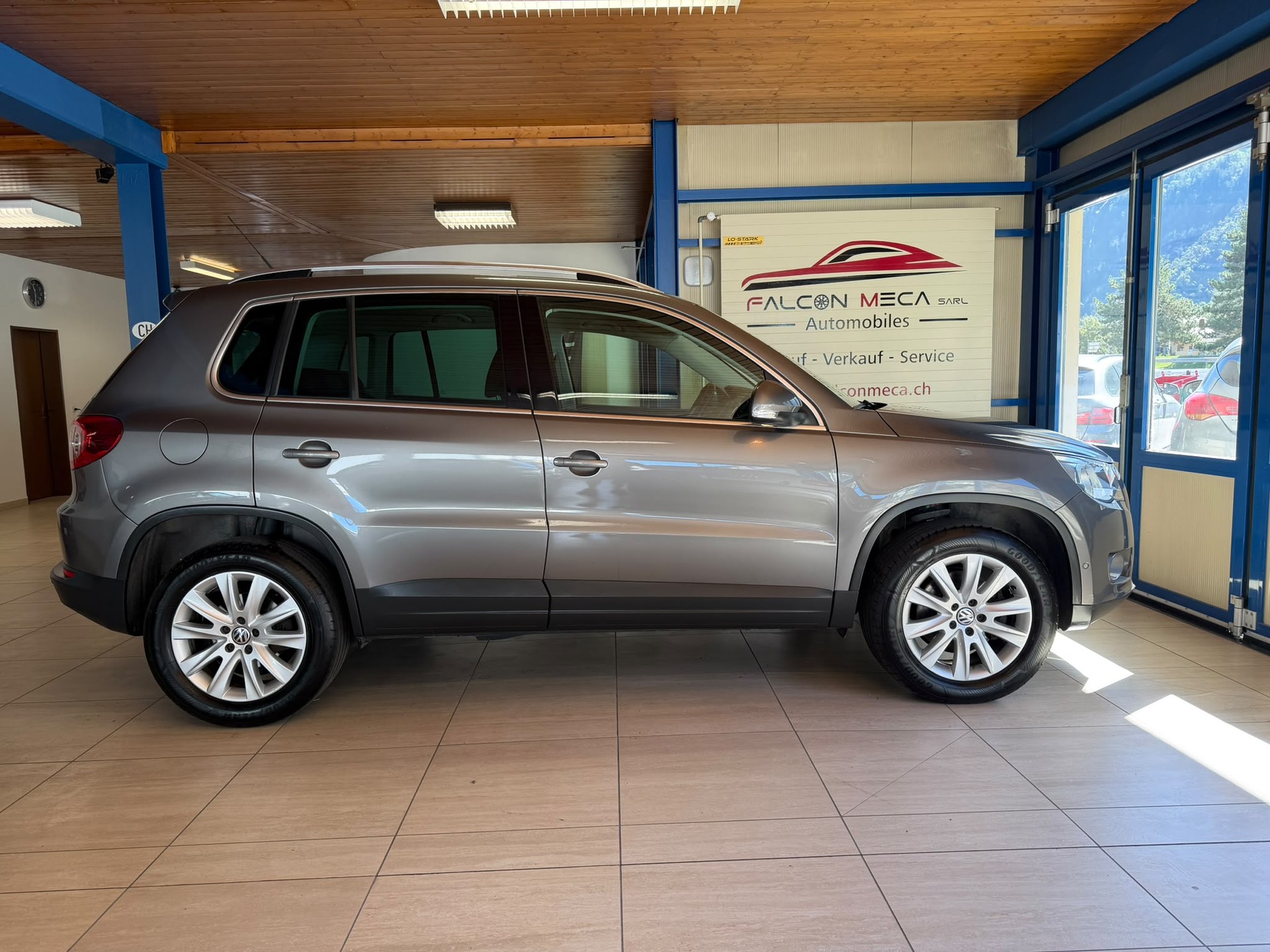 VW Tiguan 2.0 TSI Track&Field Tiptronic-image-6
