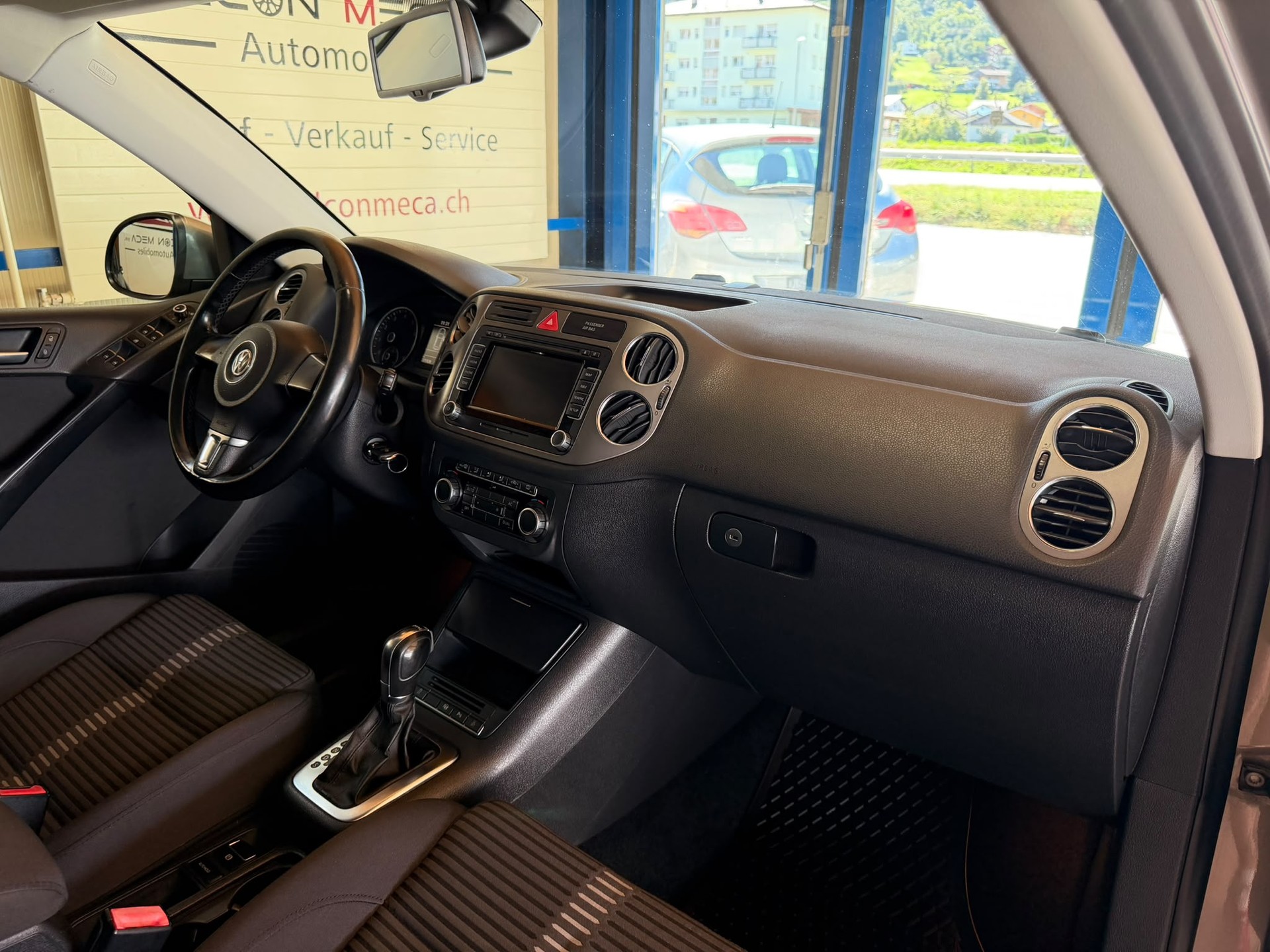 VW Tiguan 2.0 TSI Track&Field Tiptronic-image-19
