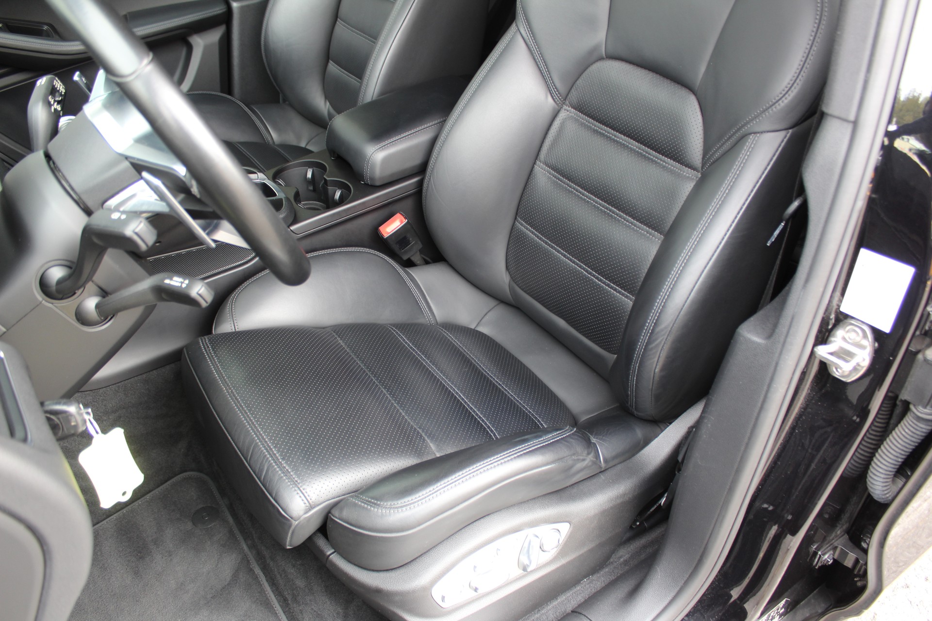 PORSCHE Macan S Diesel PDK-image-8