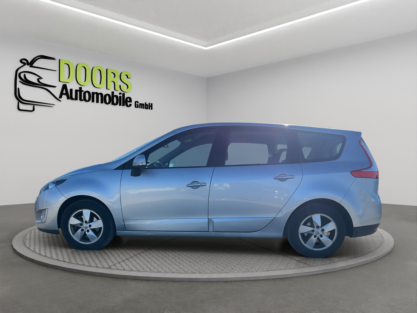 RENAULT Grand Scénic 1.6 dCi Dynamique-image-8
