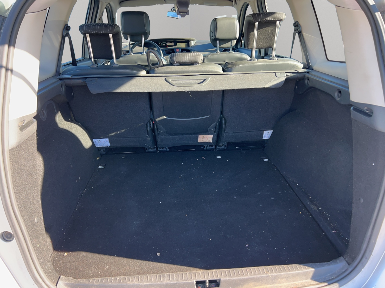 RENAULT Grand Scénic 1.6 dCi Dynamique-image-19