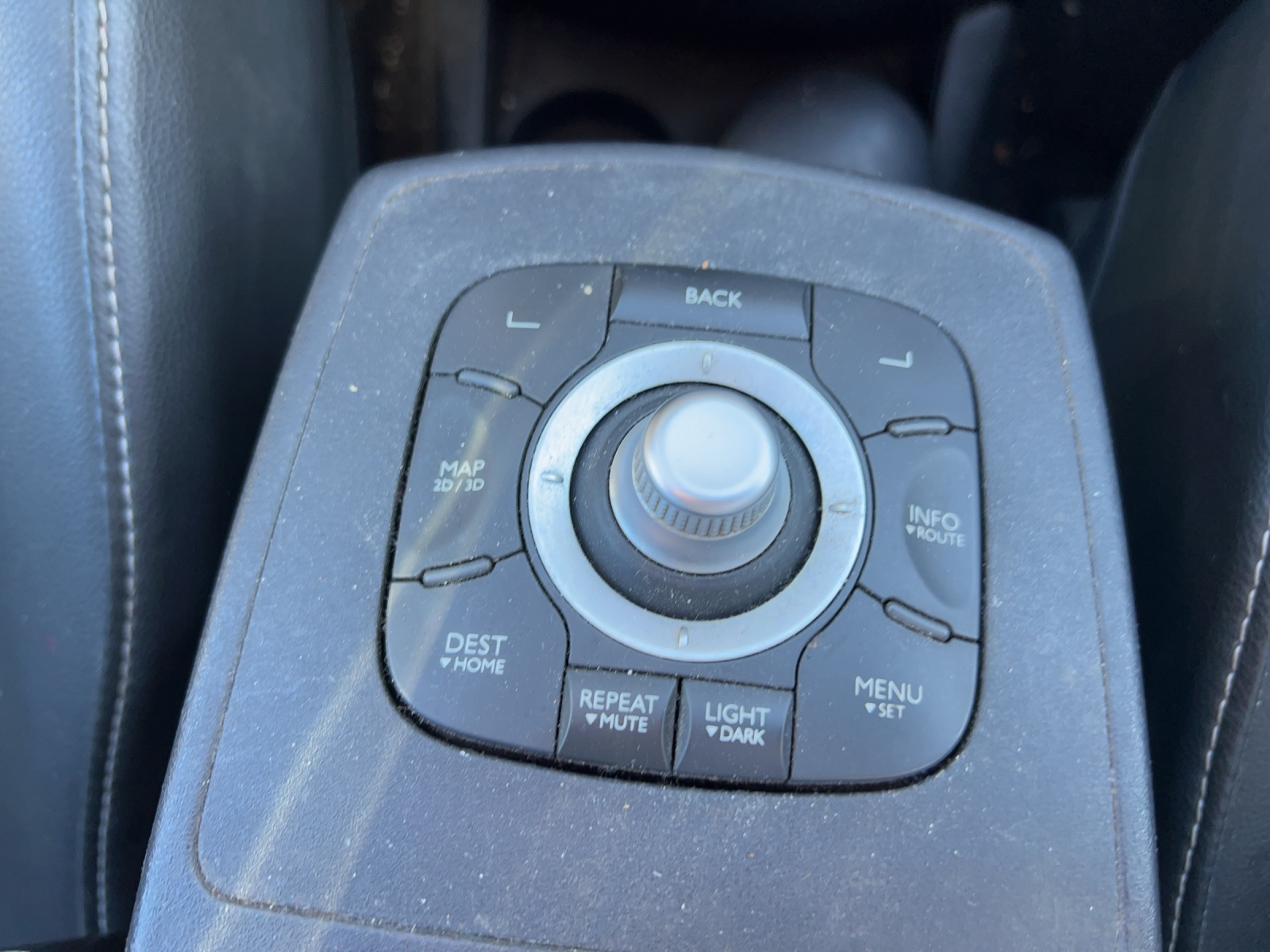 RENAULT Grand Scénic 1.6 dCi Dynamique-image-12