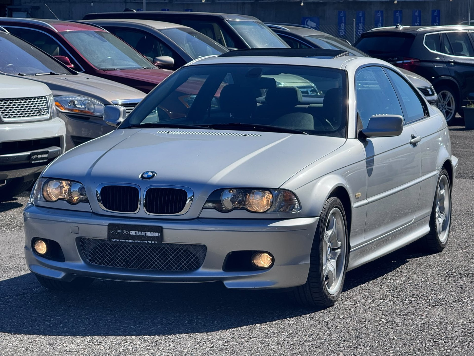 BMW 318Ci Coupé-image-1