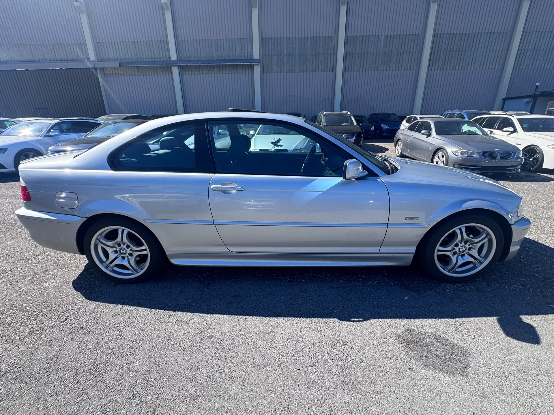 BMW 318Ci Coupé-image-2