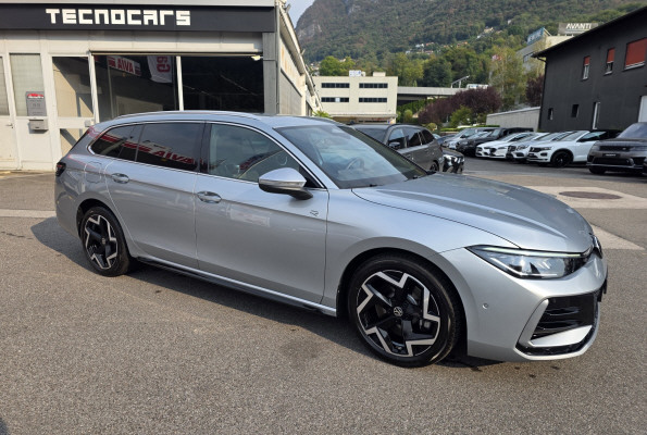 VW Passat 2.0 TDI R-Line 4M-image-0