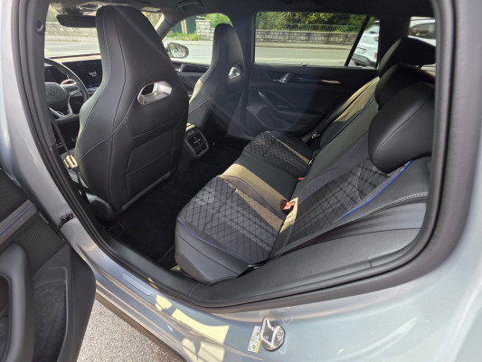 VW Passat 2.0 TDI R-Line 4M-image-14