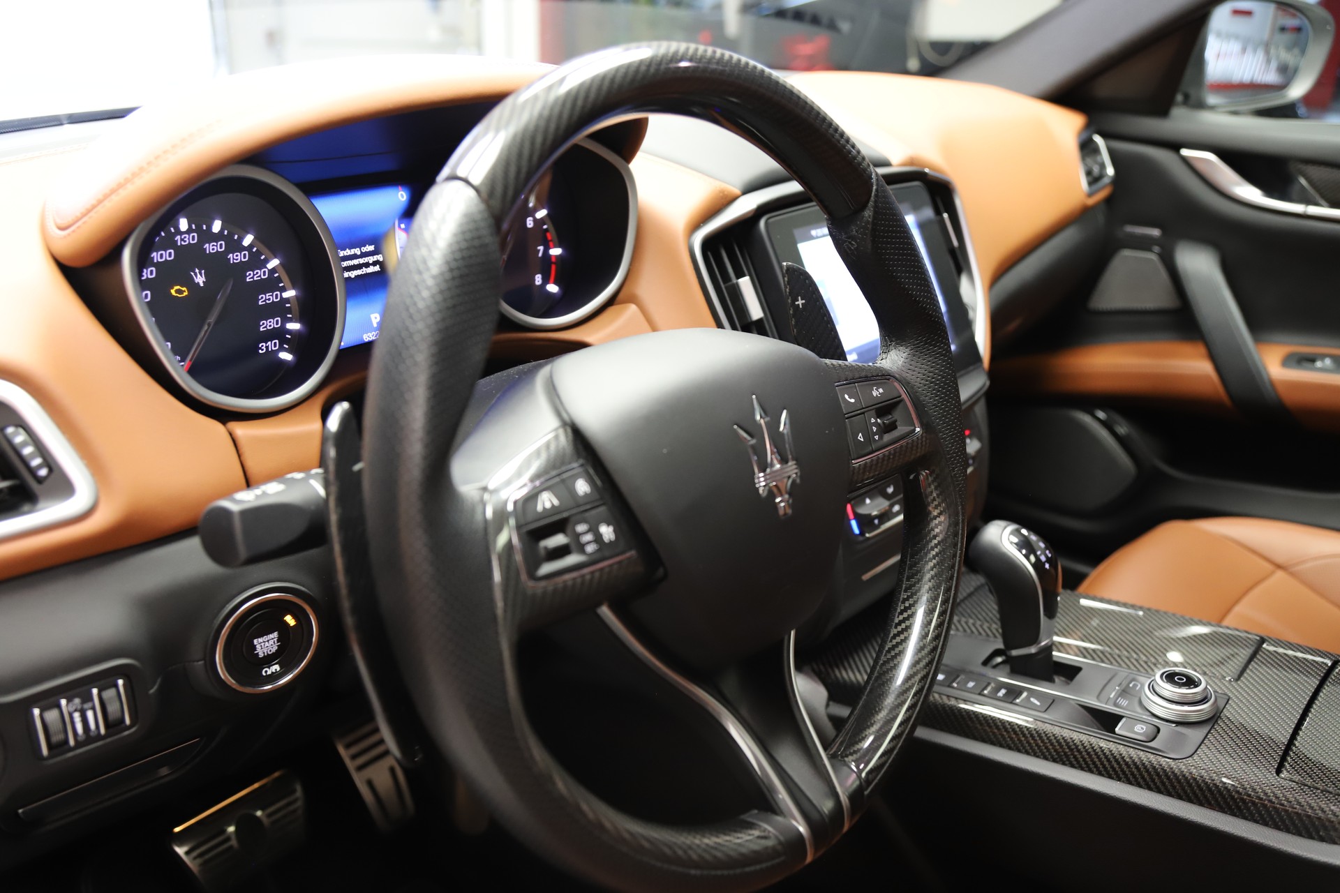 MASERATI Ghibli S Q4 3.0 V6 Automatica-image-8