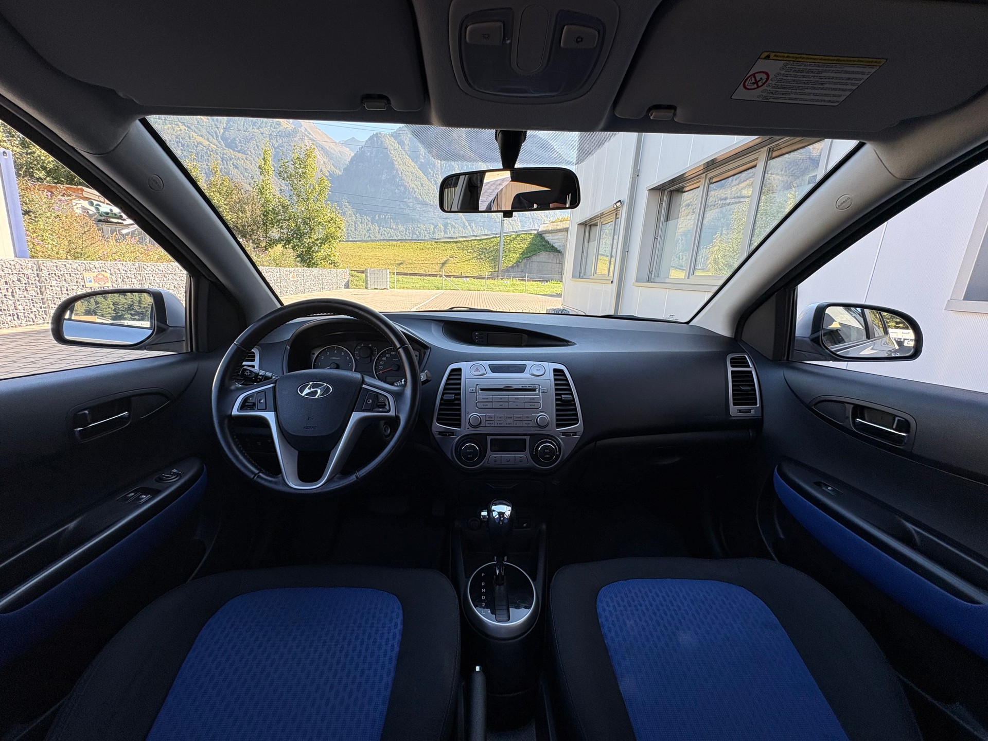 HYUNDAI i20 1.4 Swiss Plus Edition Automatic MFK 09.01.2026-image-11