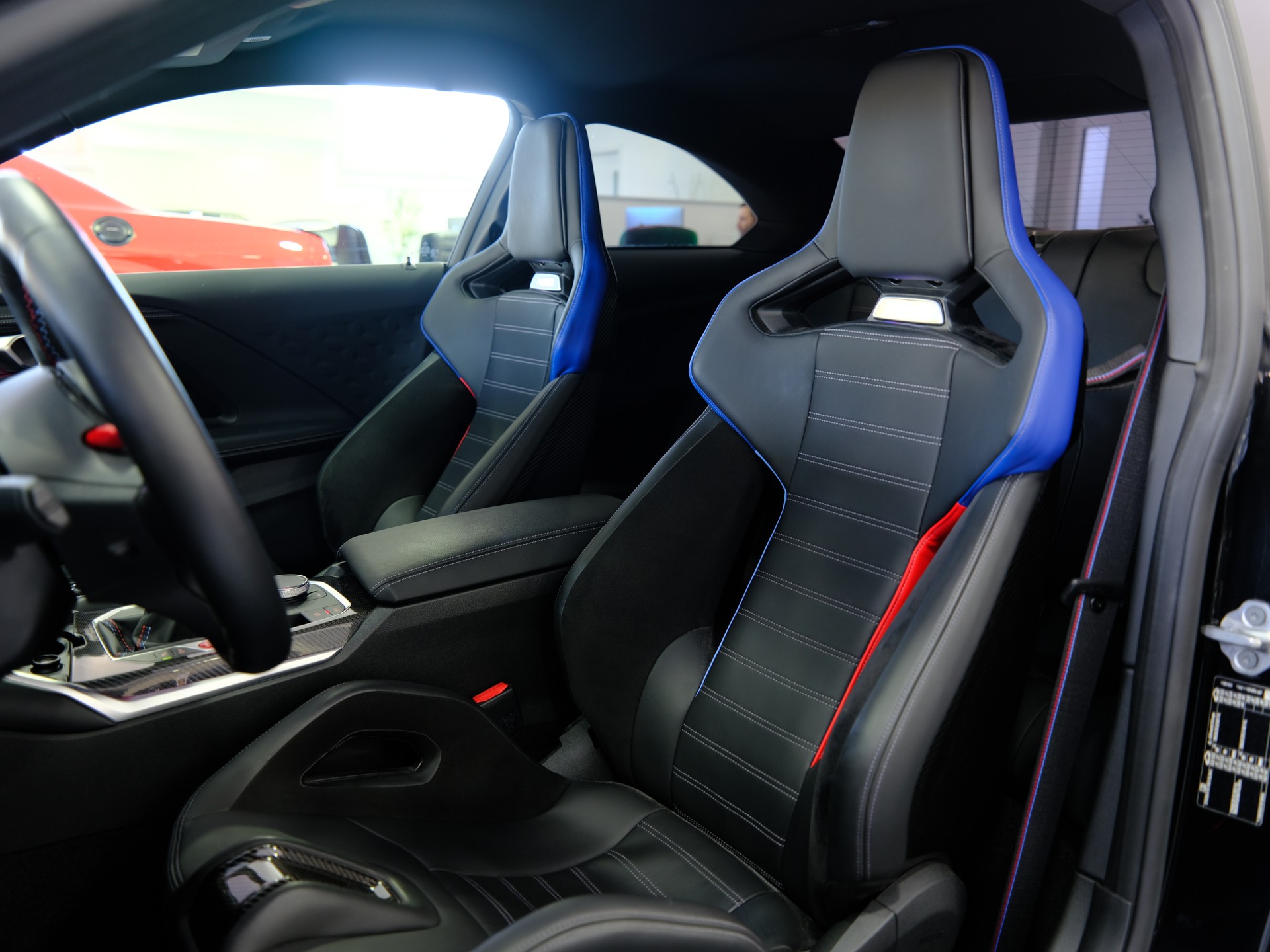 BMW M2 *Handschaltung* *Schalensitze*-image-19