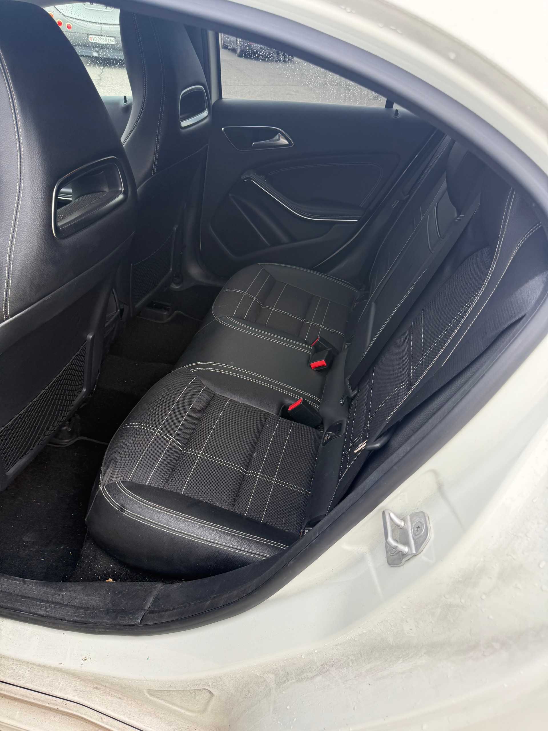 MERCEDES-BENZ A 180 CDI Urban-image-6