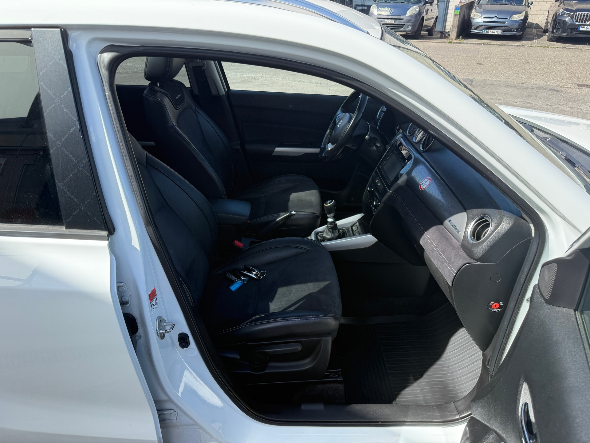 SUZUKI Vitara 1.6 TD Sergio Cellano Top-image-9