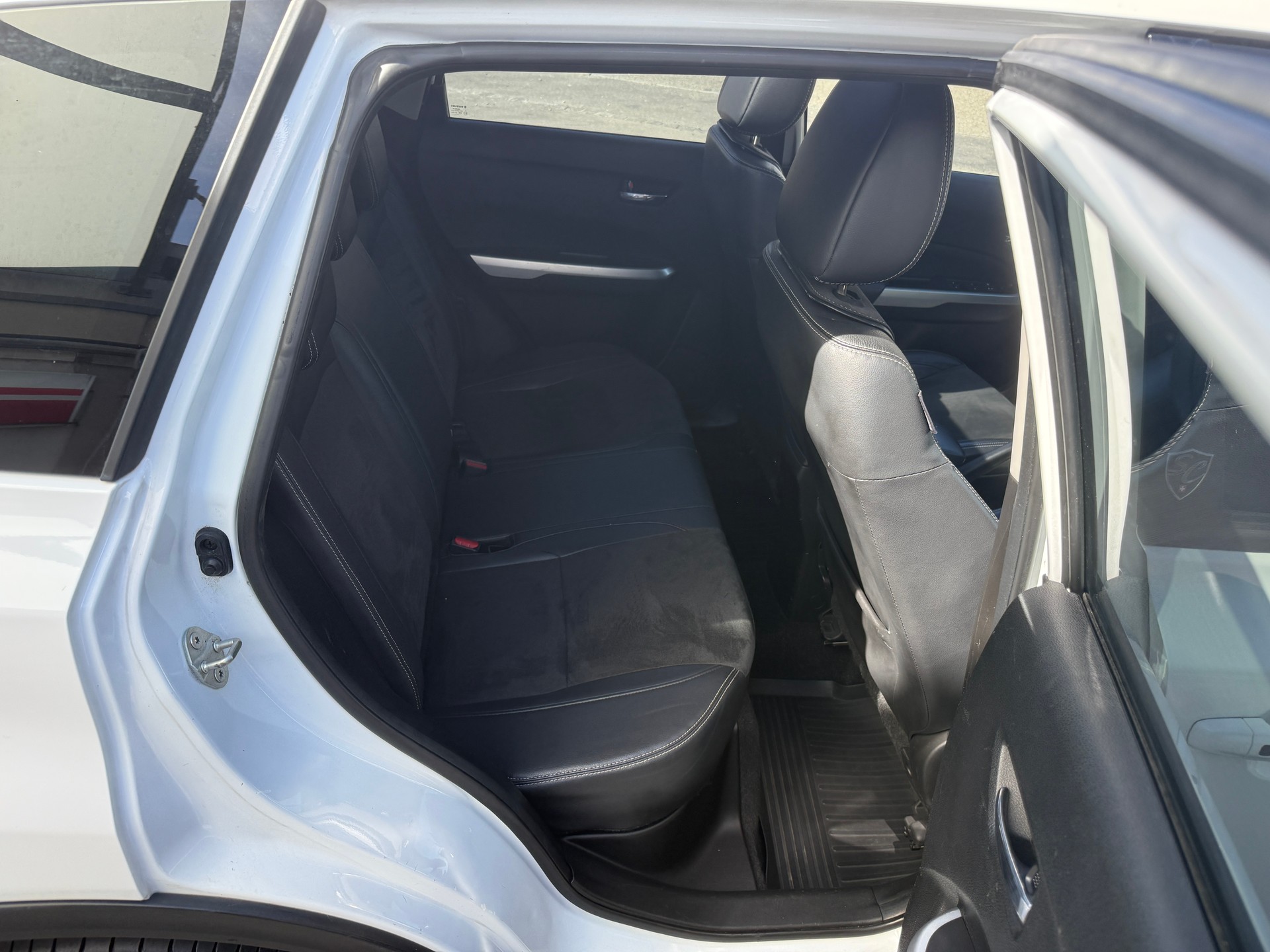 SUZUKI Vitara 1.6 TD Sergio Cellano Top-image-10