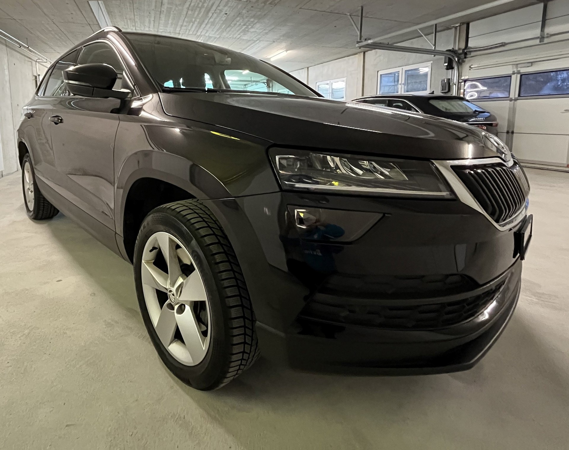 SKODA Karoq 1.0 TSI Ambition-image-6