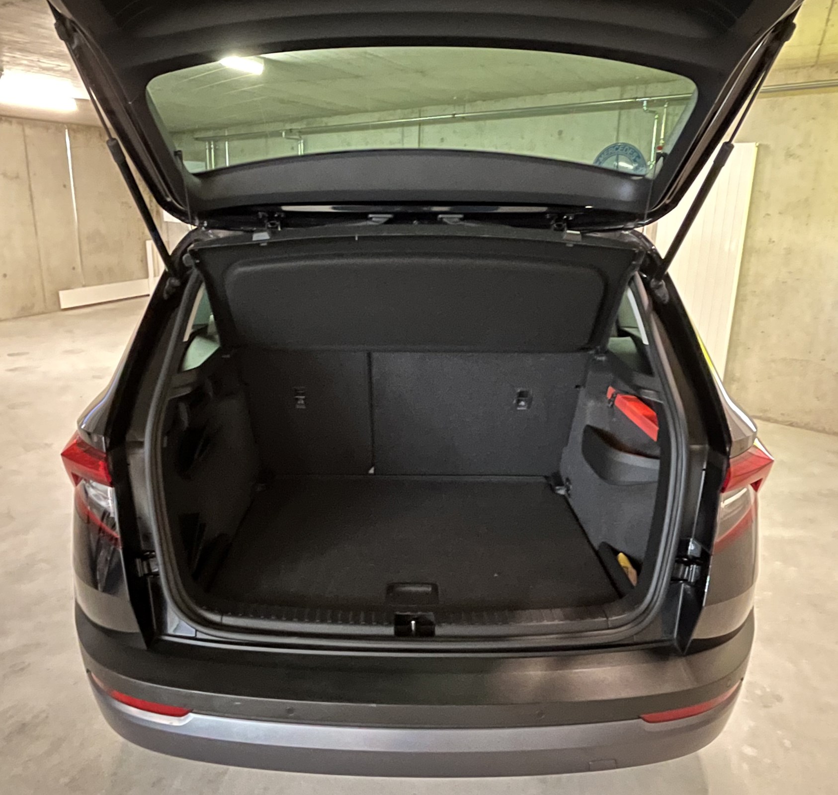 SKODA Karoq 1.0 TSI Ambition-image-10